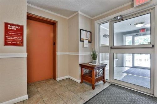 31-490 River Rd, Manchester, NH, 03104-1941 | Card Image