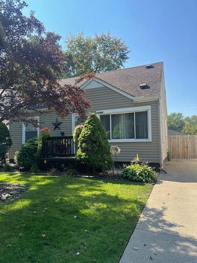 11444 Pine Street, House other with 3 bedrooms, 1 bathrooms and null parking in Taylor MI | Image 3