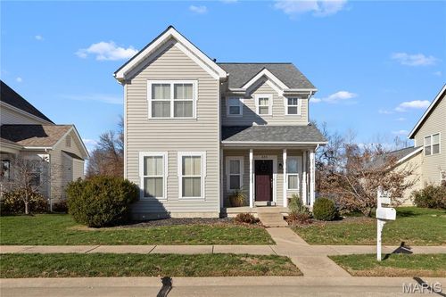 653 Covered Bridge Ln, O Fallon, MO, 63368-4089 | Card Image