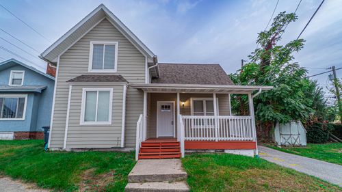 123 Detroit St, Michigan City, IN, 46360-3714 | Card Image