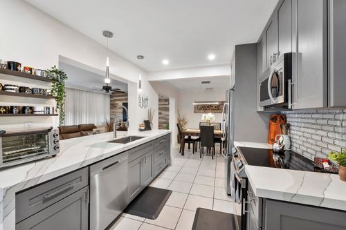 5020 Sw 11th St, Margate, FL, 33068-3302 | Card Image