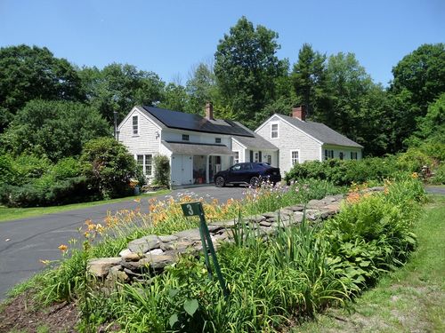 3 Stage Rd, Williamsburg, MA, 01096-9304 | Card Image