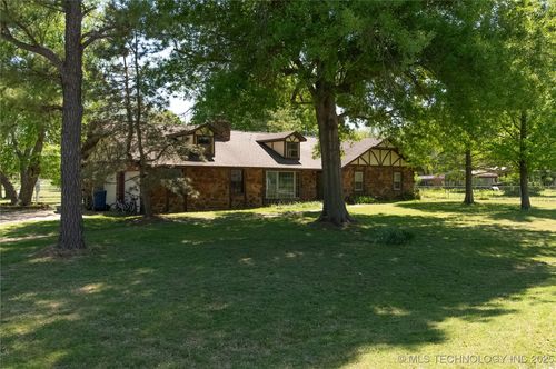 12931 N 135th East Ave, Collinsville, OK, 74021-4123 | Card Image