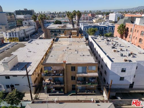 538 S Oxford Ave, Los Angeles, CA, 90004 | Card Image