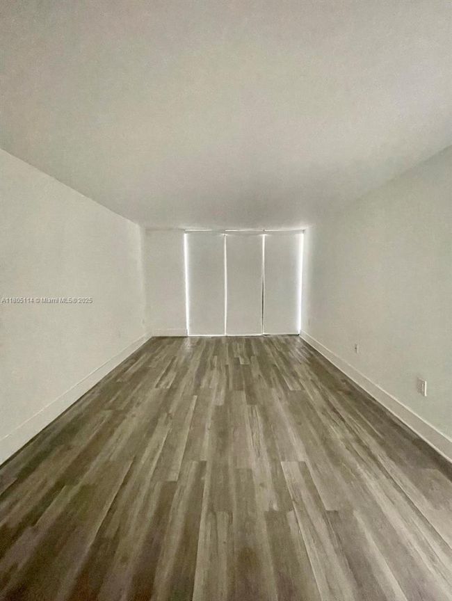 APT-16F - 555 Ne 15 Th St, Condo with 1 bedrooms, 2 bathrooms and null parking in MIAMI FL | Image 5