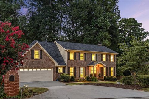 1192 Coronation Dr, Dunwoody, GA, 30338-2614 | Card Image