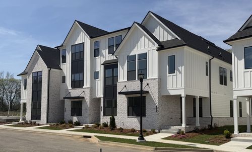 2080 Conductor Ln, Thompsons Station, TN, 37179-2940 | Card Image