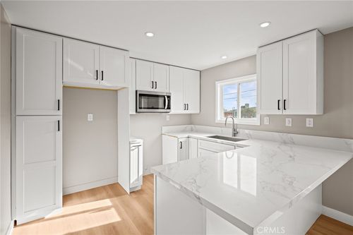 1661 Coolidge St, San Diego, CA, 92111-7528 | Card Image