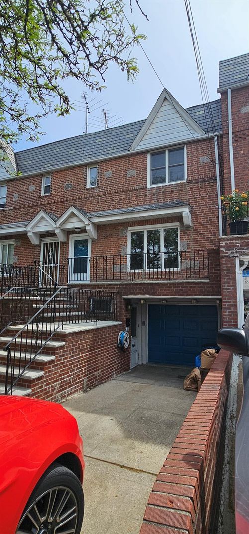 5203 72nd Pl, Maspeth, NY, 11378-1515 | Card Image