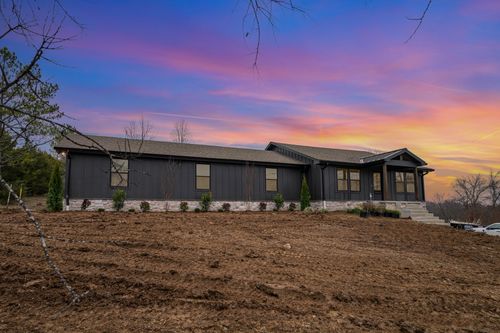 527 Hunting Hills Dr, Mount Juliet, TN, 37122-3319 | Card Image