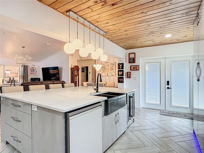 16021 Scaup Duck Ave, House other with 3 bedrooms, 2 bathrooms and null parking in Weeki Wachee FL | Image 12