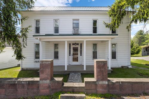 8067 Waynesburg Pike Rd, Cameron, WV, 26033 | Card Image