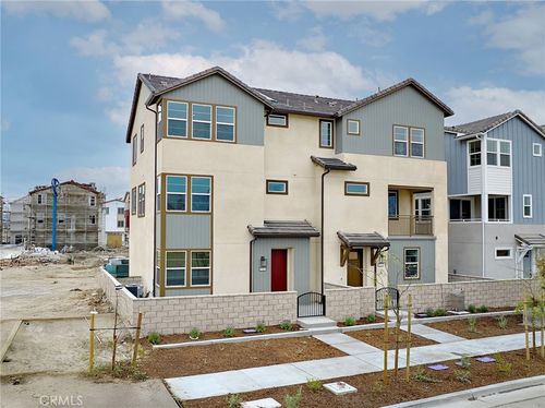 5986 Altyn Dr, Eastvale, CA, 92880-9206 | Card Image