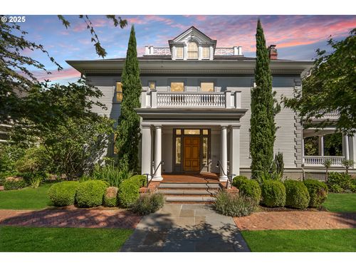 2229 Ne Thompson St, Portland, OR, 97212-4802 | Card Image