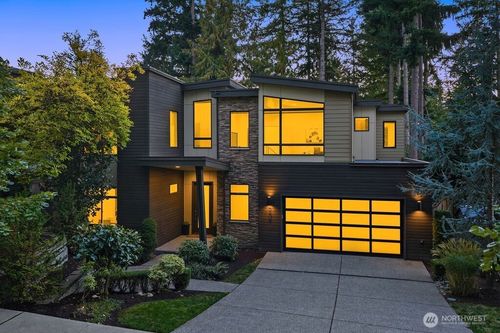 6809 120th Ave Ne, Kirkland, WA, 98033-8414 | Card Image