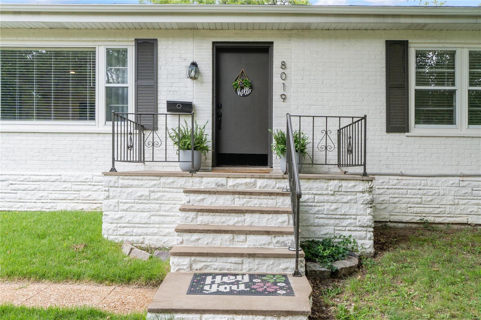 Gramond Dr, Saint Louis, MO 63123