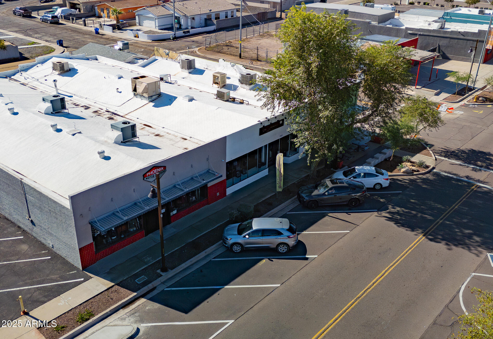Commercial Sale in Avondale 3