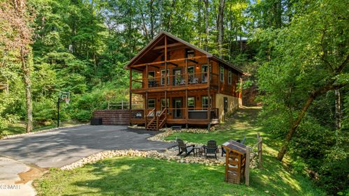 3414 Steven Ct, Pigeon Forge, TN, 37863 | Card Image