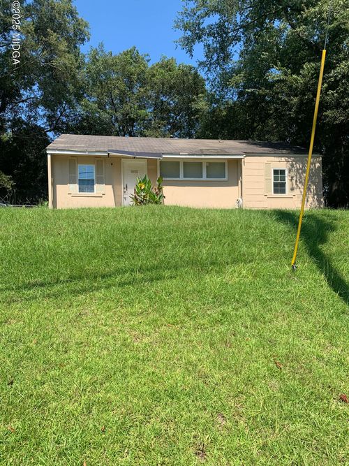 3905 Saint Charles Pl, Macon, GA, 31206-3563 | Card Image