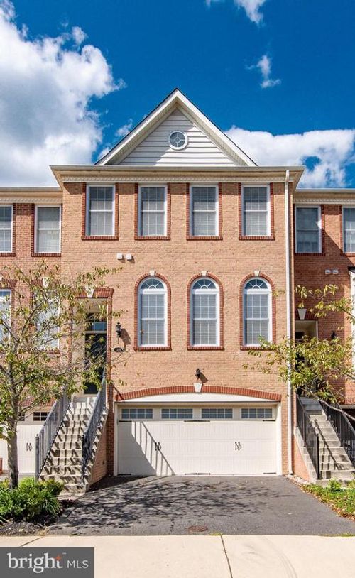 208 Croft Sq, PURCELLVILLE, VA, 20132-3571 | Card Image