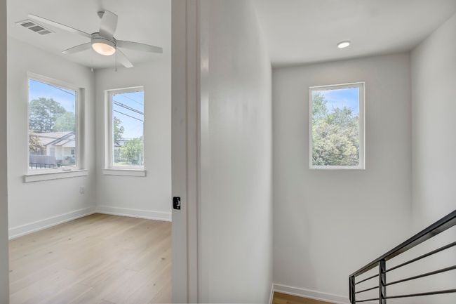 8 - 4127 E 12 Th St, Condo with 3 bedrooms, 3 bathrooms and 2 parking in Austin TX | Image 21