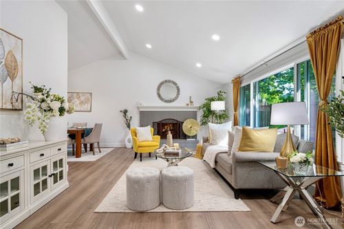 11527 113th Place Ne, Kirkland, WA, 98033 | Card Image