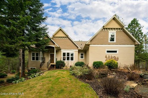 7001 E Chattaroy Rd, Chattaroy, WA, 99003-9536 | Card Image