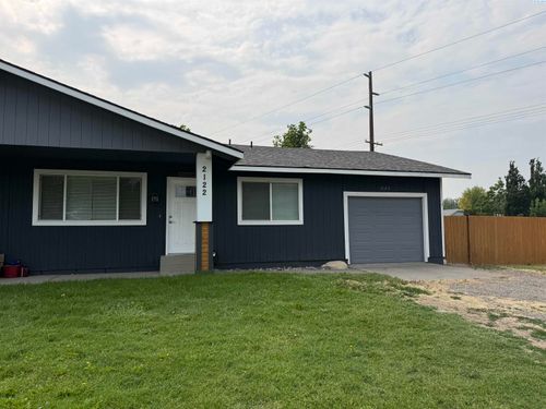 2122 S Olympia St, Kennewick, WA, 99337-4287 | Card Image