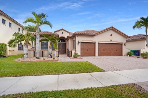 8715 Nw 41st St, Hollywood, FL, 33024-8703 | Card Image