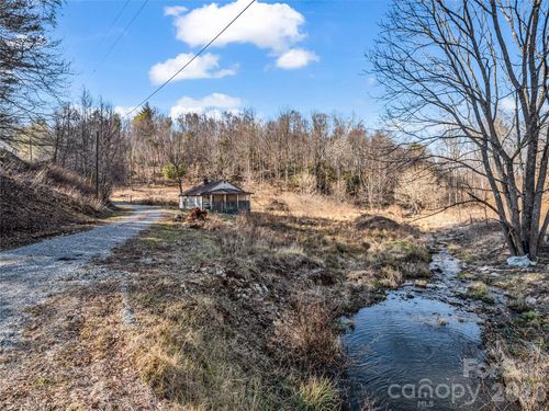 530 Mine Creek Road, Bakersville, NC, 28705 | Card Image