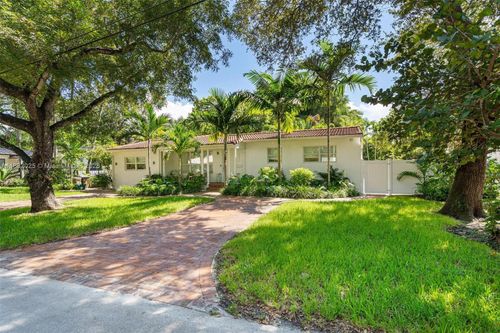 9357 Ne 9th Pl, Miami Shores, FL, 33138-2973 | Card Image