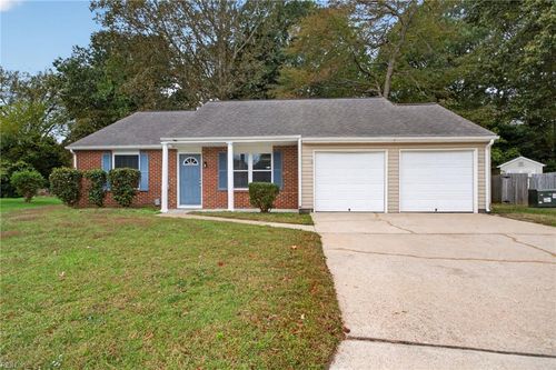 221 Anne Dr, Newport News, VA, 23601-1459 | Card Image