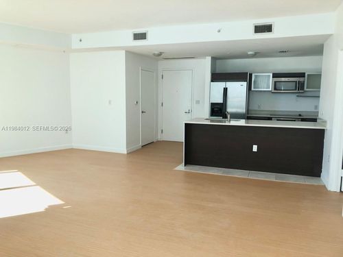 apt-1619-1900 N Bayshore Dr, Miami, FL, 33132-3008 | Card Image