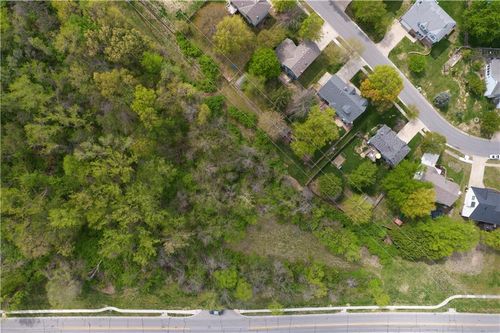 W W 48th Ter, Shawnee, KS, 66216-1376 | Card Image