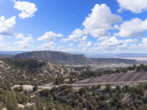 5b Del Charro Rd, Lamy, NM, 87540 | Card Image