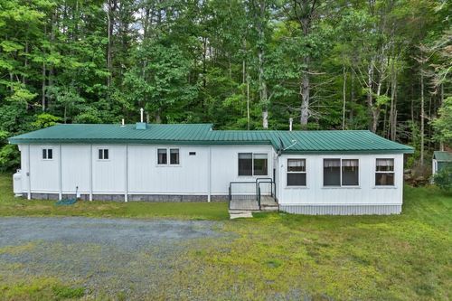 80 May St, Enfield, NH, 03748-3025 | Card Image