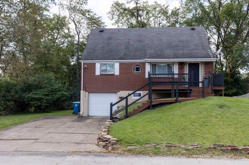 540 Guylyn Dr, Penn Hills, PA, 15235-3926 | Card Image