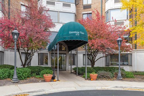 apt-320-470 Fawell Blvd, Glen Ellyn, IL, 60137-6786 | Card Image