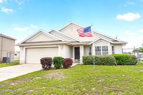 416 Lakeview Rd, Poinciana, FL, 34759-5303 | Card Image