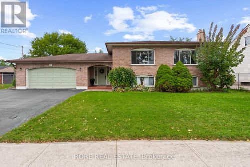 181 Gilmore Rd, Fort Erie, ON, L2A2M2 | Card Image