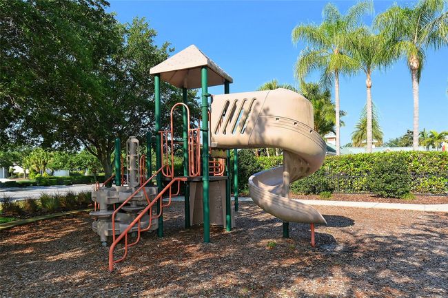 8019 Indigo Ridge Ter, House other with 3 bedrooms, 2 bathrooms and null parking in Bradenton FL | Image 36