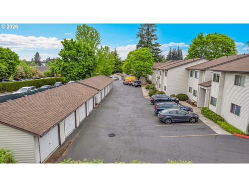 e-12506 Se Stark St, Portland, OR, 97233-1067 | Card Image