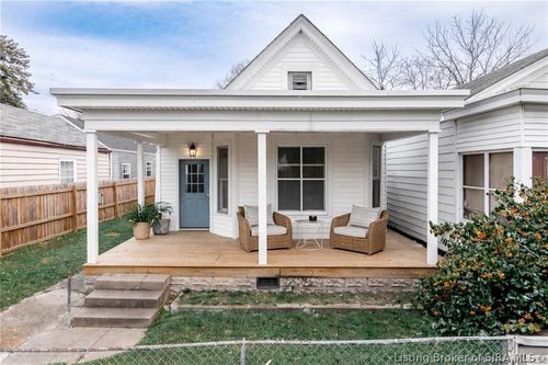 336 E 16th St, New Albany, IN, 47150-2858 | Card Image