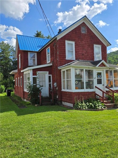 29 Beebe Ave, Norwich, NY, 13815-1701 | Card Image