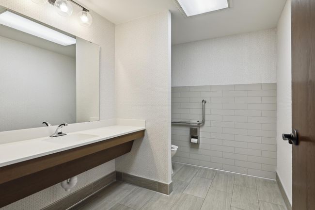 2 lobby bathrooms while you wait for your Doordash, Wallmart or SuperTarget orders | Image 80