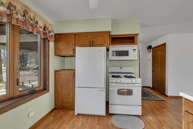 Additional view of kitchen | Image 13