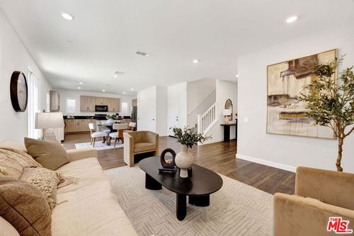 17028 Zion Dr, Santa Clarita, CA, 91387-8808 | Card Image