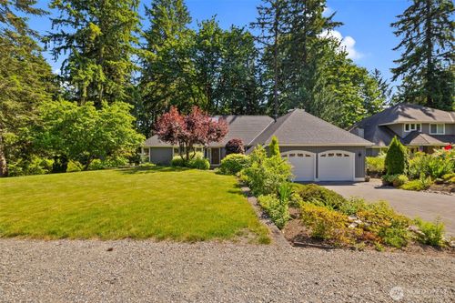 19413 Ne 203rd Pl, Woodinville, WA, 98077-8887 | Card Image