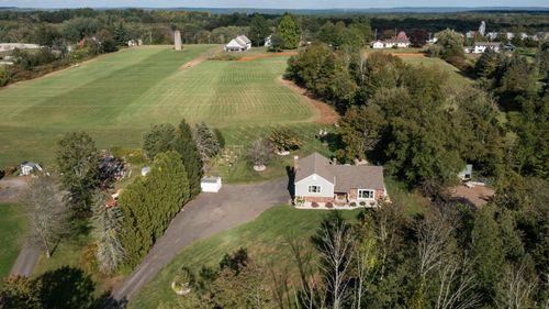 104 Terrell Farm Rd, Bethlehem, CT, 06751-1408 | Card Image