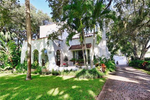 850 Royal Palm Pl, Vero Beach, FL, 32960-5142 | Card Image